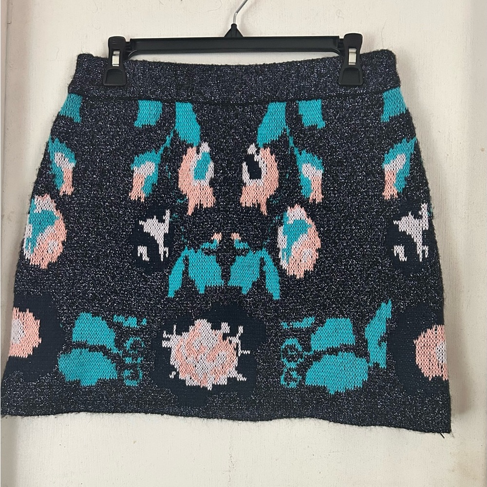 Zara Médium Navy Mini Skirt with Teal and Blush Floral Jacquard